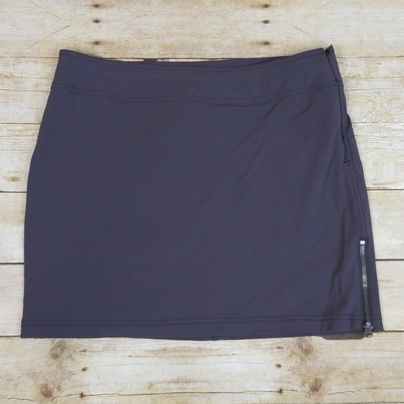 Athleta Pants - Athleta Jenner Skort With Zippers